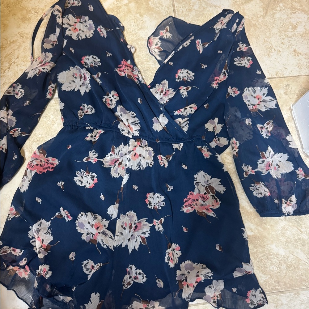 EUC Band of Gypsies - Women's Blue Floral Romper, Long Sleeve/Shorts, size L